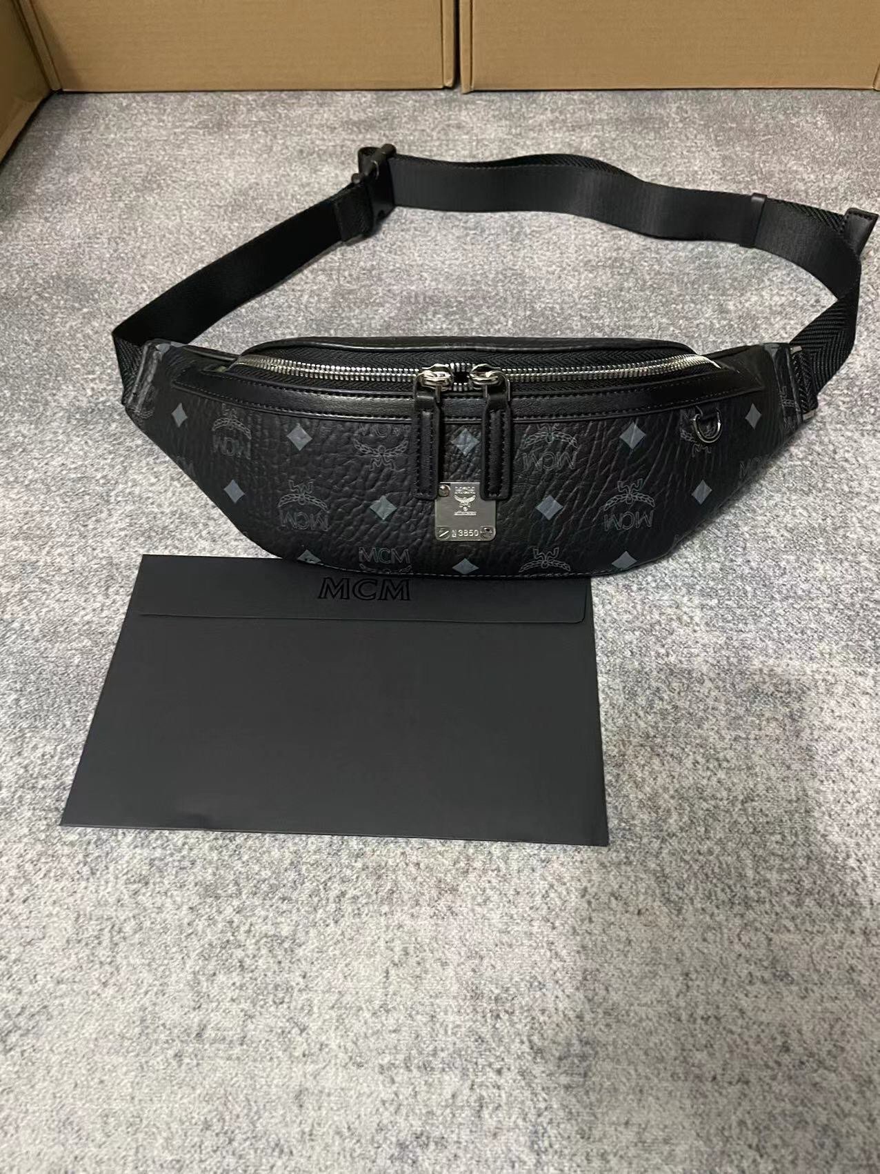 MCM Stark Visetos 經典印花腰包精品仿製秋冬新款斜背包迷你原單復刻