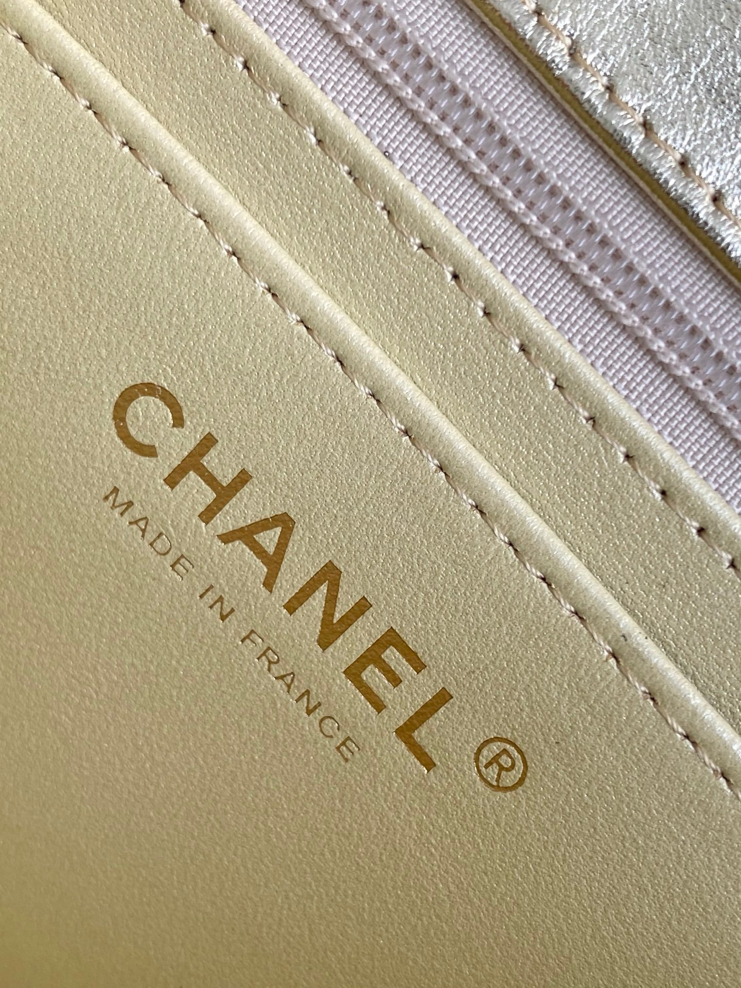 CHANEL 香奈兒復刻CF編織鏈條包金色秀場新款菱格小香包AS4797