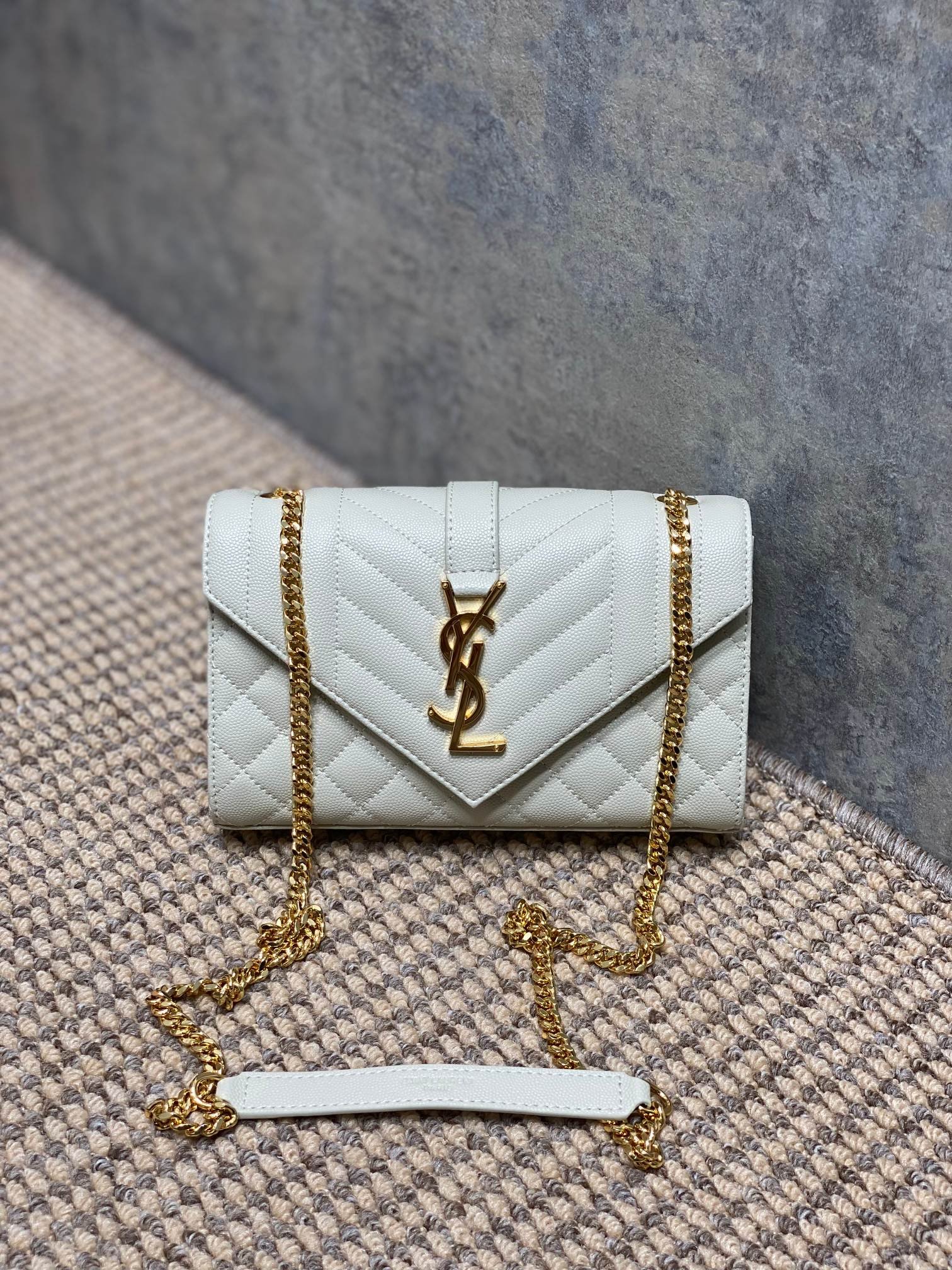 YSL原單白色球紋小信封包新款真皮絎縫鏈條肩背優雅百搭氣質女包392745