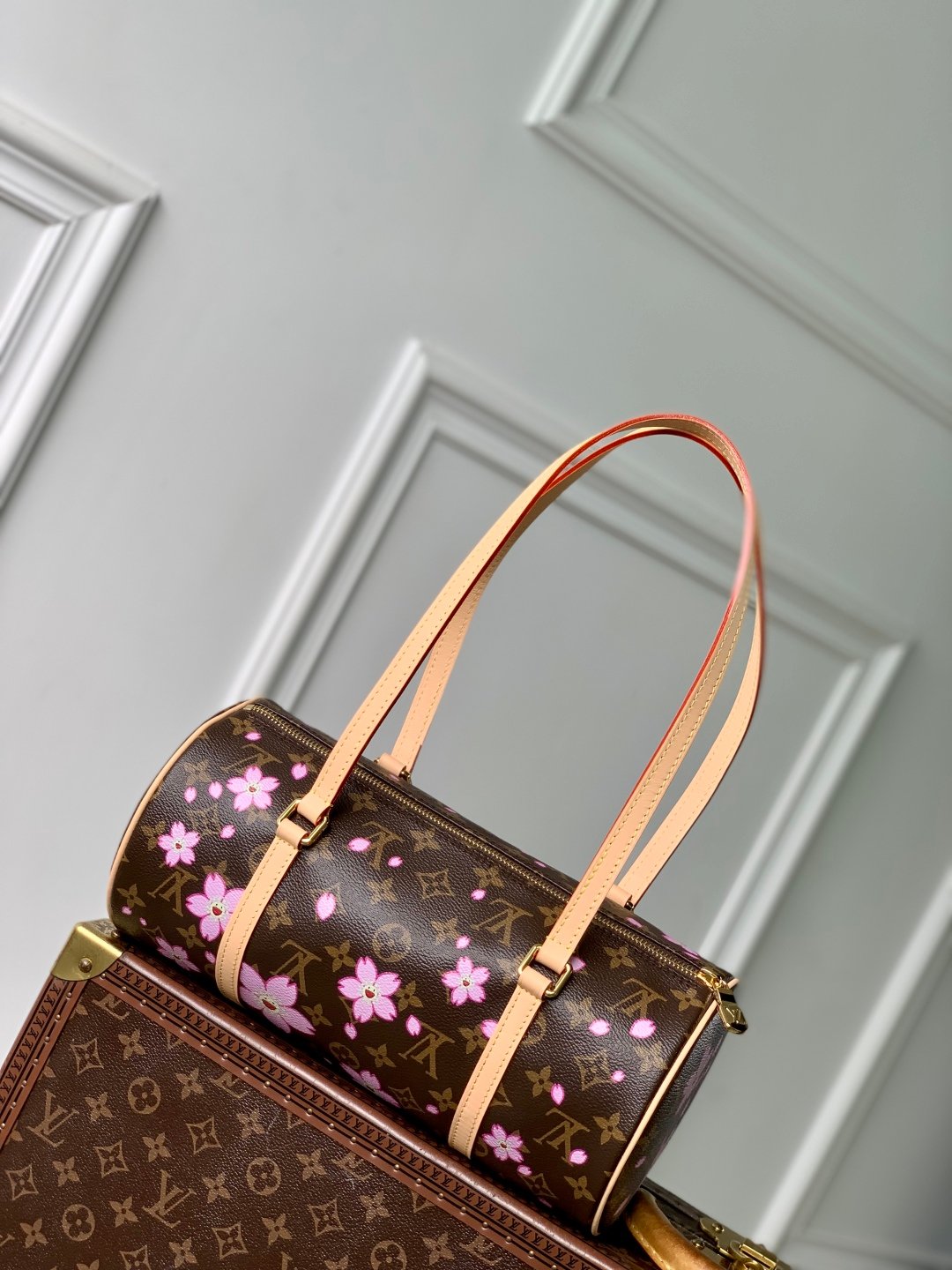 LV M13097復刻版Papillon圓筒包櫻花圖案金屬肩帶日系甜美風限量再現