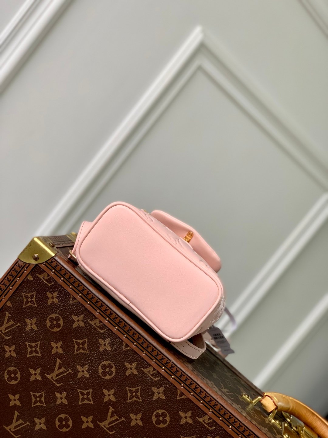 LV M13389 精品仿製Coussin迷你後背包 Monogram皮革雙肩包