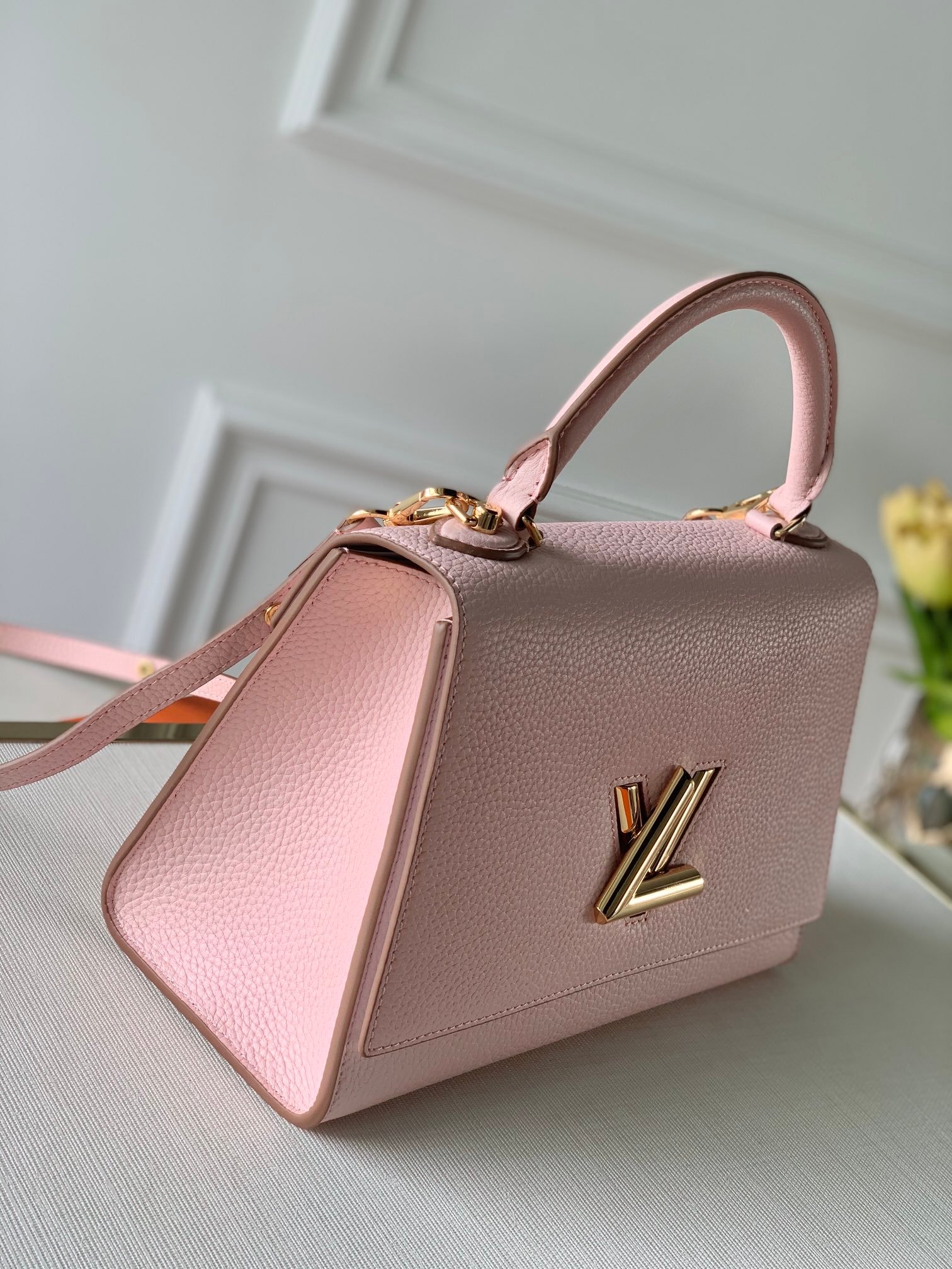 LV路易威登Capucines手提包|原單牛皮質感|金扣精品復刻款M57584