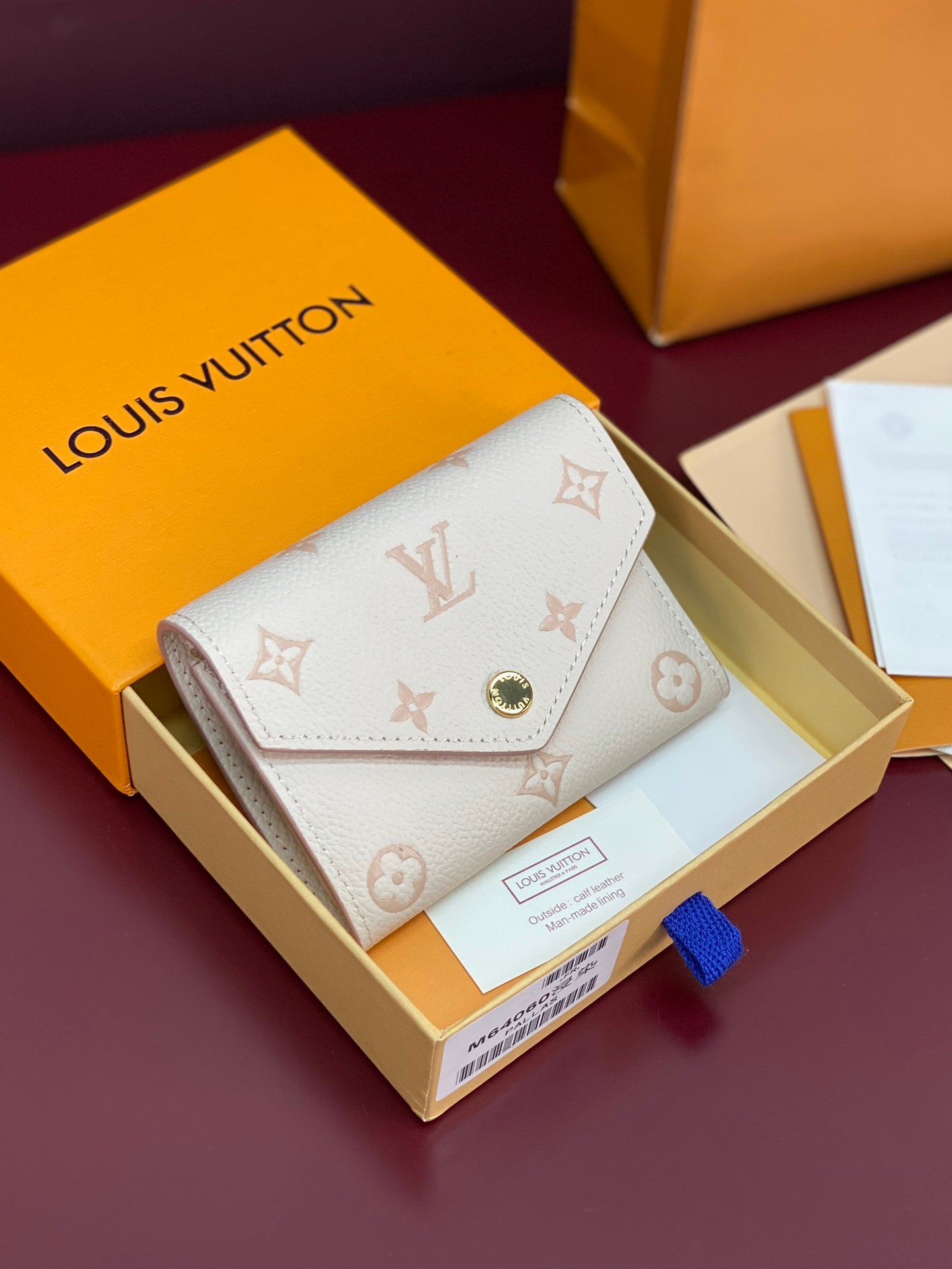 LV M64060 精品仿製浸染壓花信封式錢包｜Monogram Empreinte皮革設計
