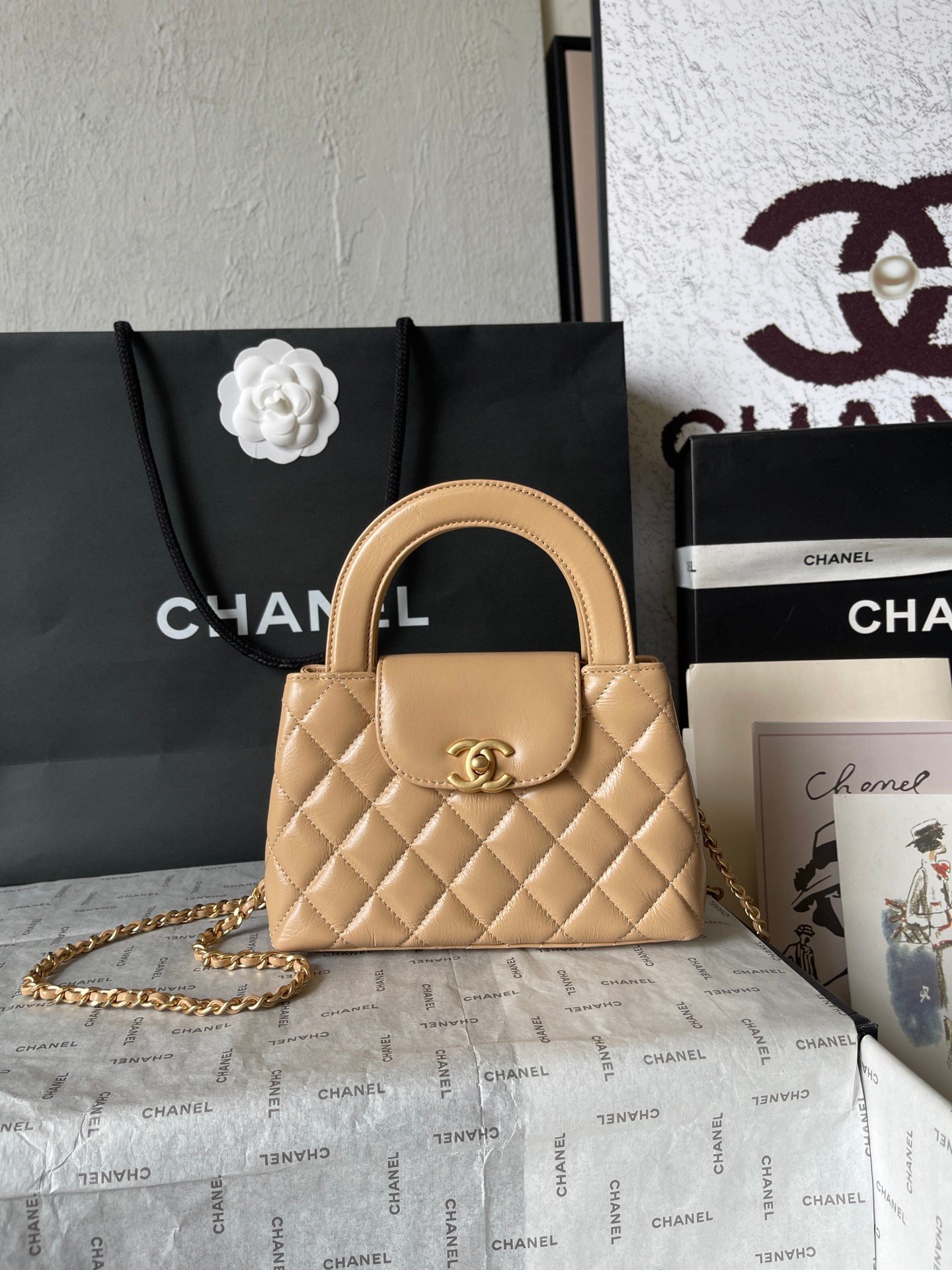Chanel精品仿製奶茶色手提包菱格金扣設計復古百搭小香氣質款AS4416