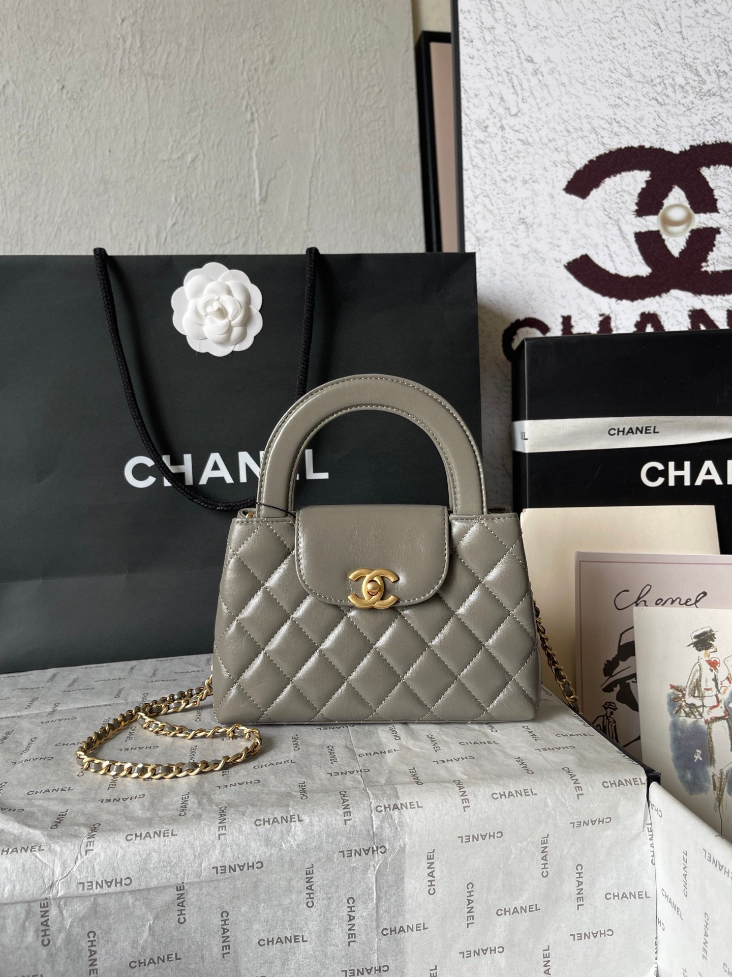 Chanel原單手提包灰色菱格金扣鏈條設計復古典雅小香風AS4416