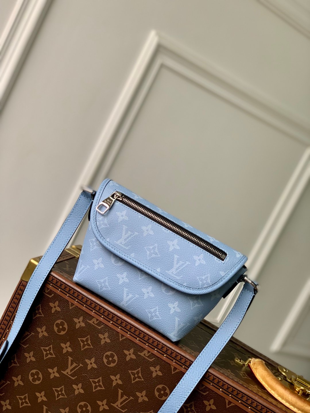 LV 原單Pulse迷你手袋斜背包 百搭梯形設計 氣質出街款 M14116