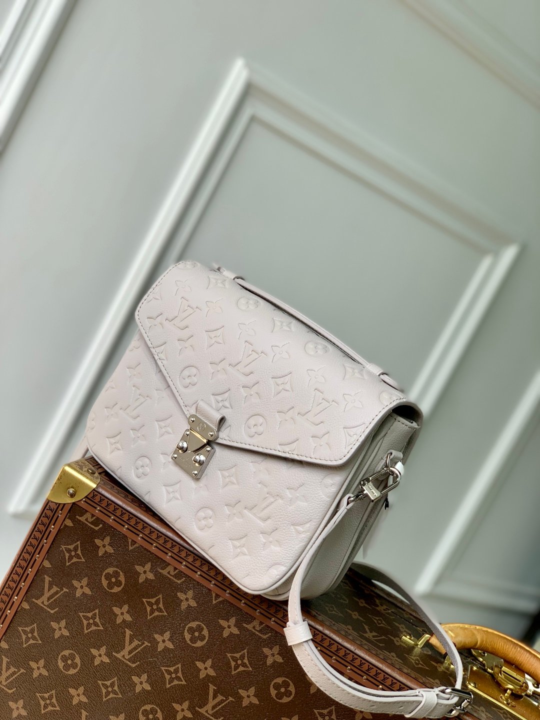 LV 精品仿製Pochette Métis香芋手袋 優雅學院風設計 多功能復刻版M41487