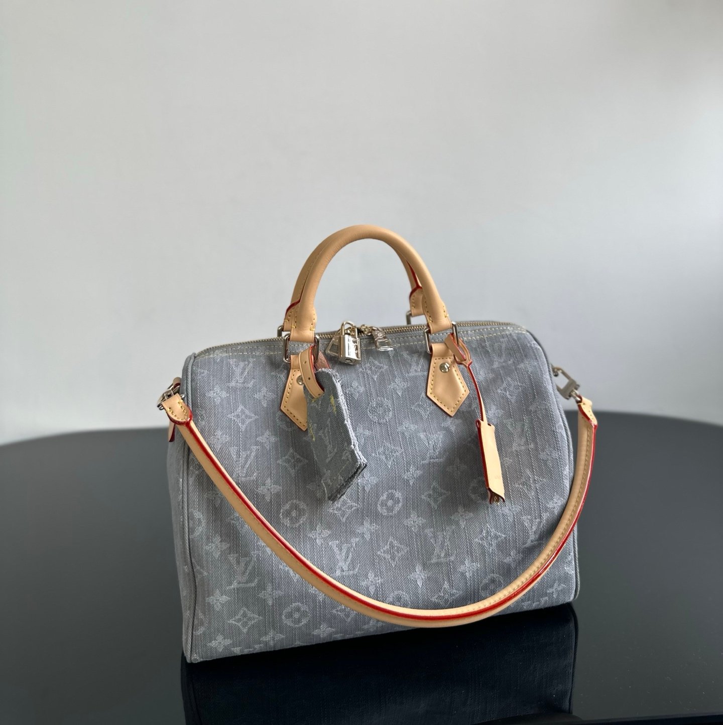 LV 一比一Speedy Soft 30牛仔灰手袋 街頭風時尚百搭設計
