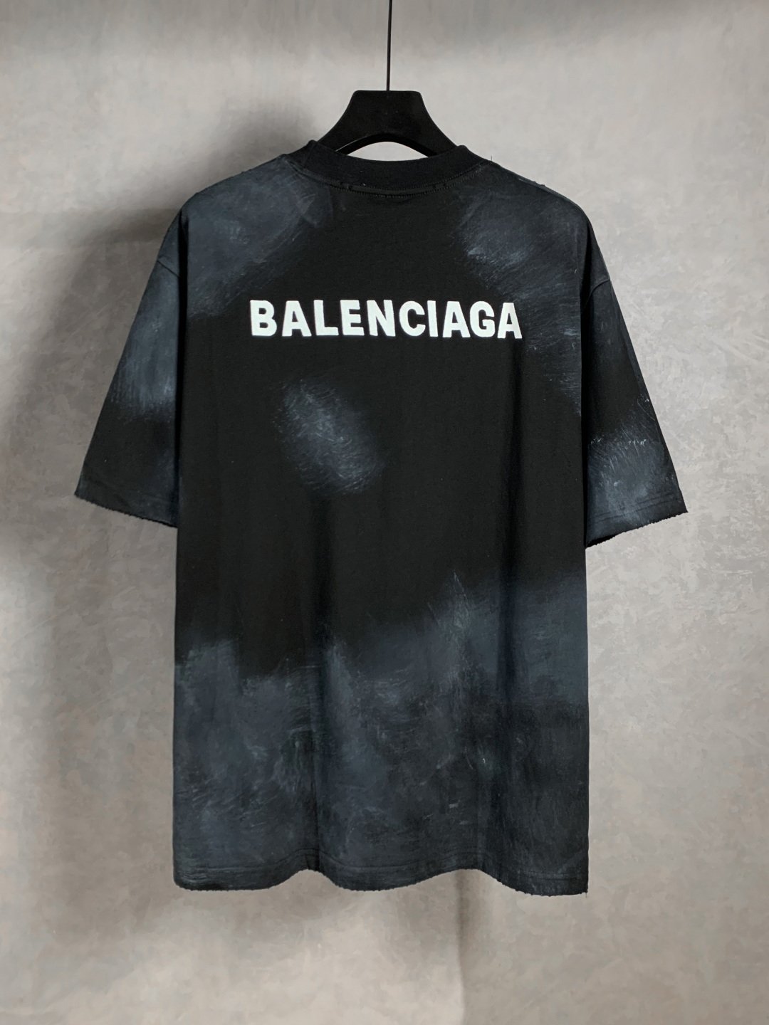 Balenciaga 巴黎世家 白色前後刺繡圓領短袖T恤｜磨破手繪工藝 潮流高質感男女款