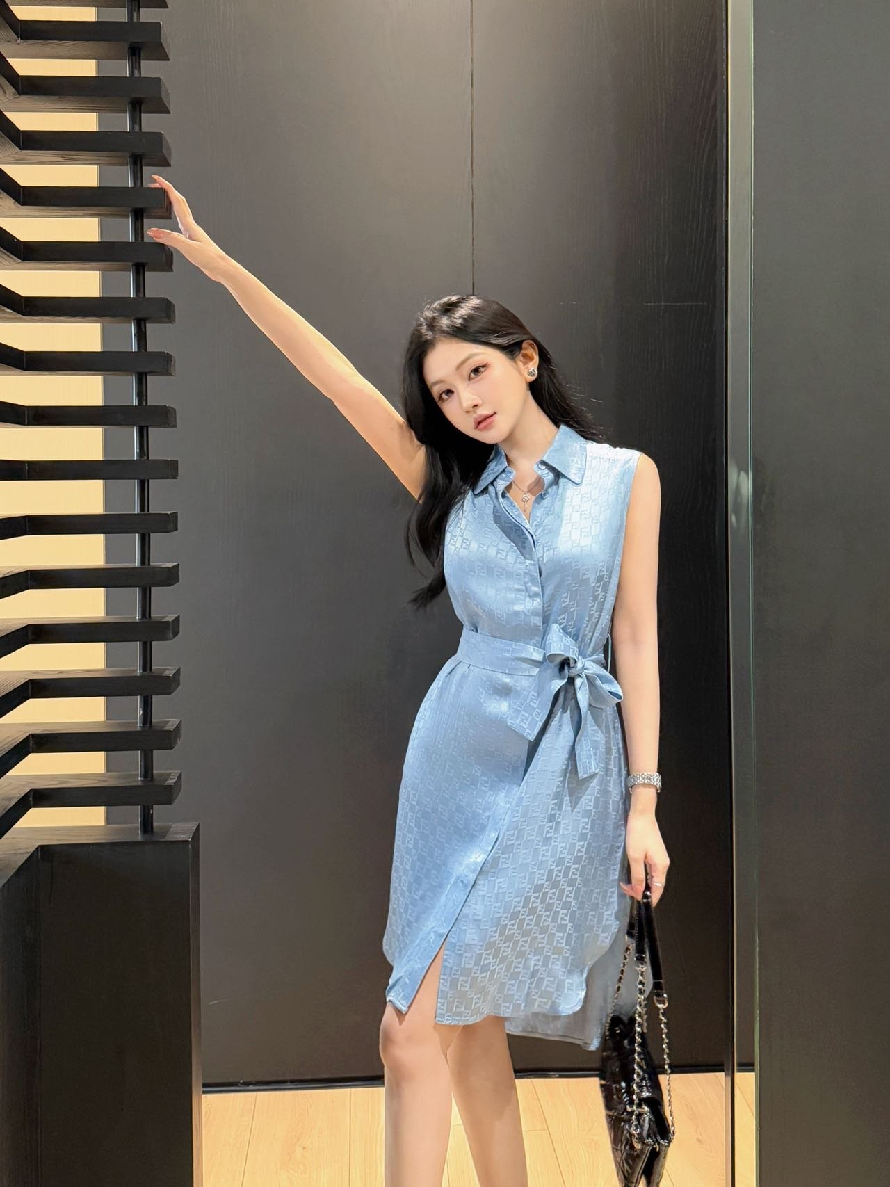 Fendi A貨雙F提花暗紋背心襯裙 翻領飄逸裙擺 本布腰帶修身 老錢風高質感2025新款