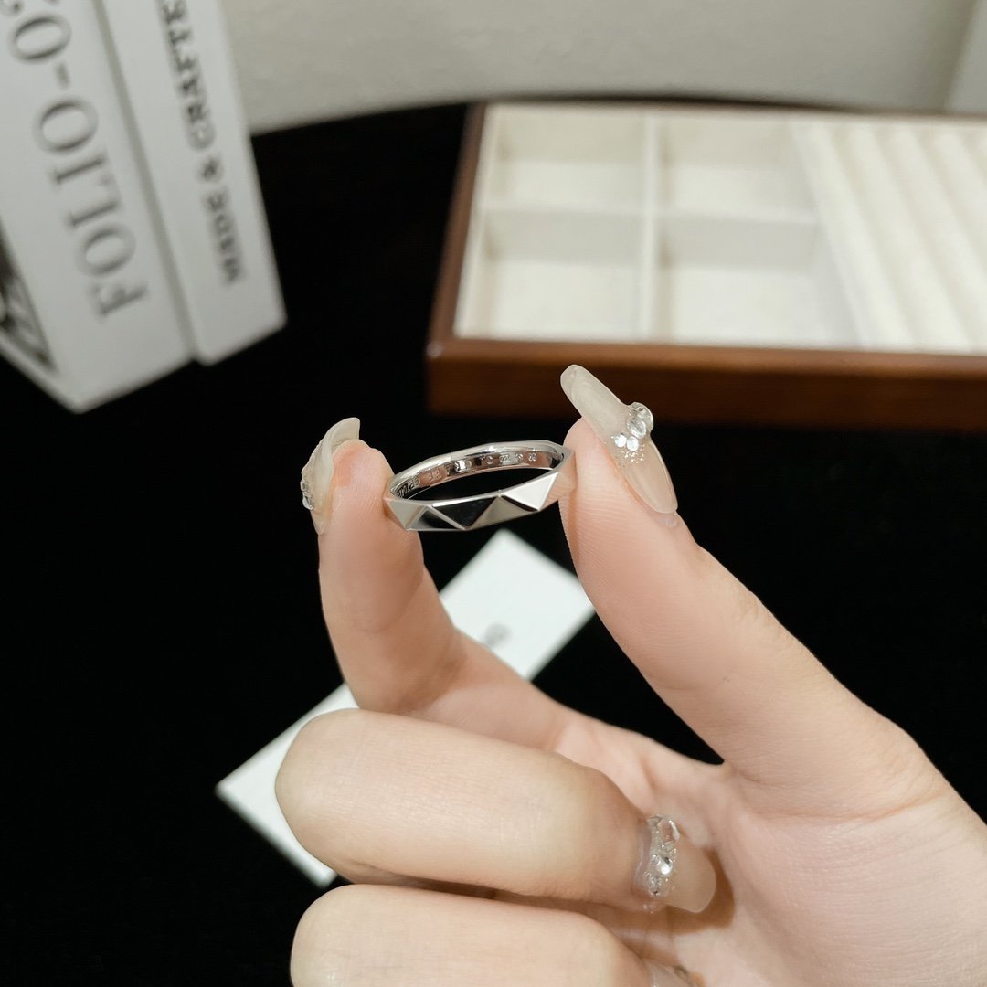 格拉夫 Graff Signature 幾何對戒3.2mm 棱型切面素圈｜CNC切割工藝婚戒 情侶戒