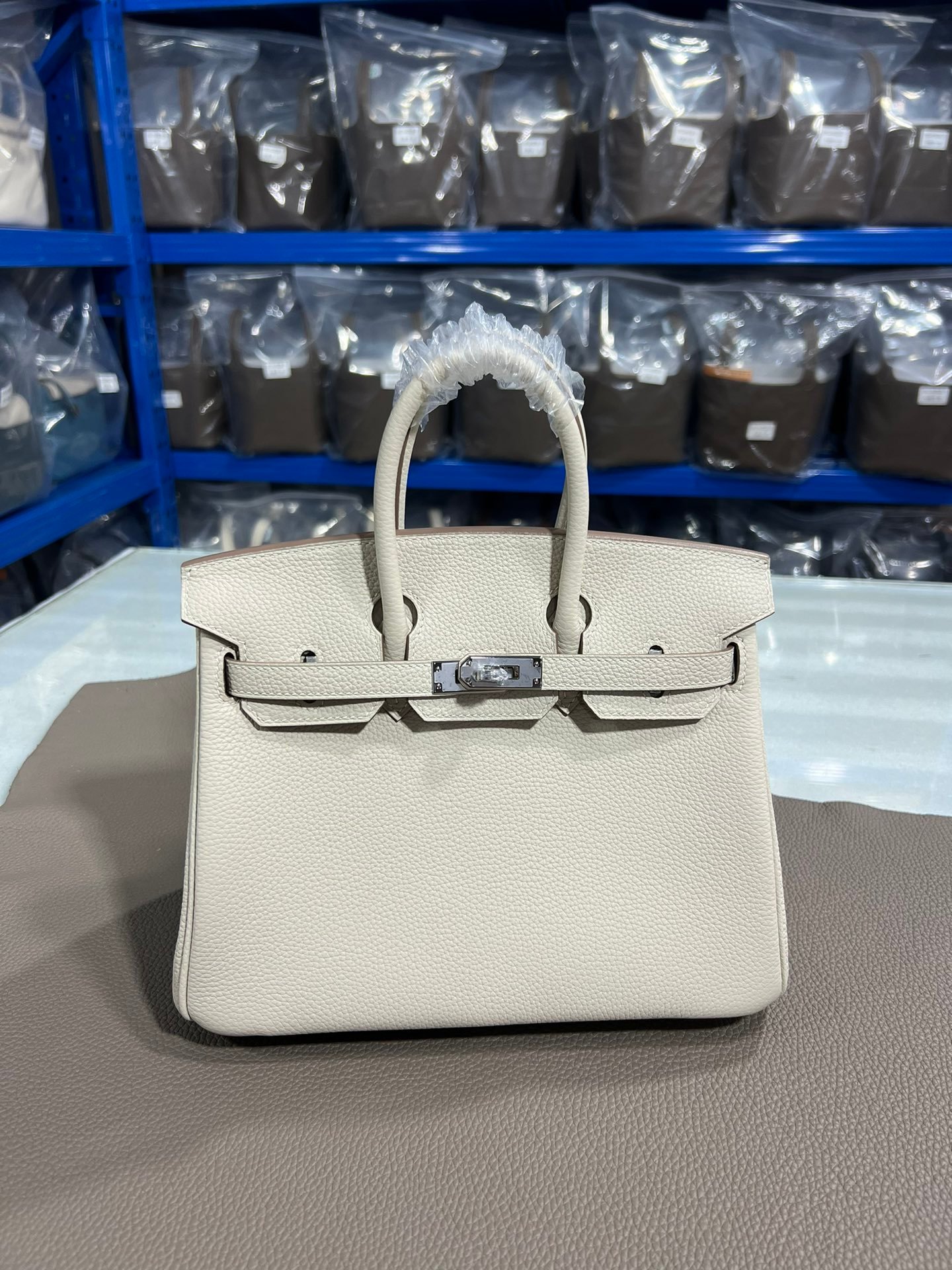 Hermès 鉑金包 高仿版本推薦 2025奶昔白爆款 Togo皮細緻打造 銀扣質感精品
