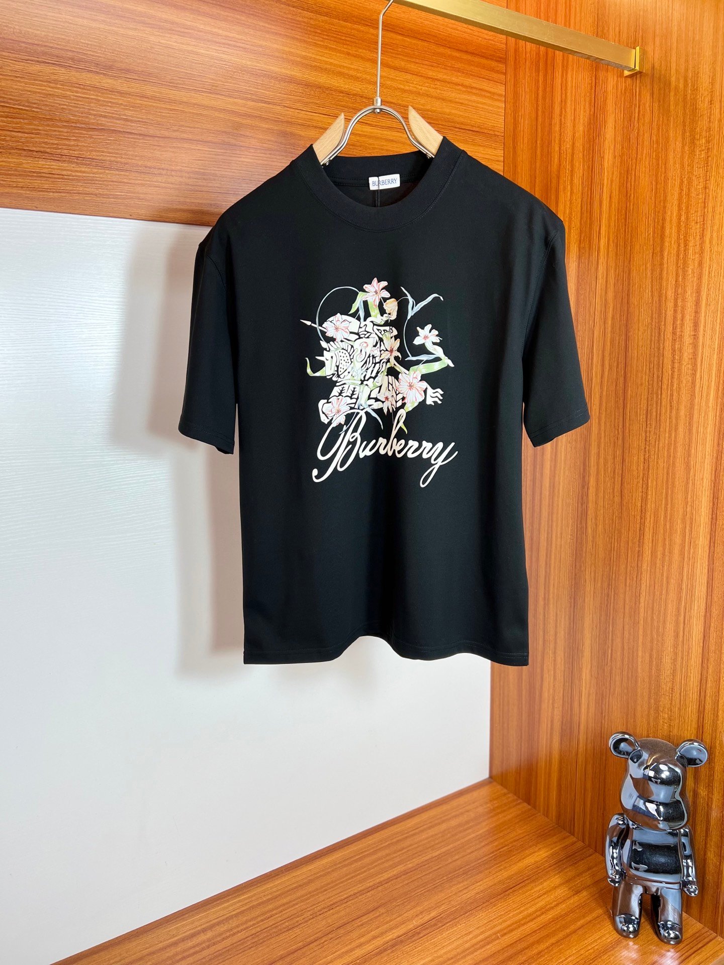 Burberry精品仿製黑色冰潮棉短袖T恤2025春夏圓領款式時尚潮流必備
