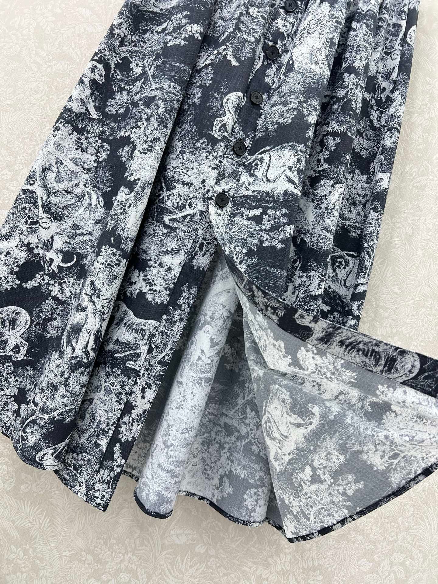 Dior 頂級原單叢林印花大擺半裙 高級灰老虎圖騰 單排扣中長文藝度假風