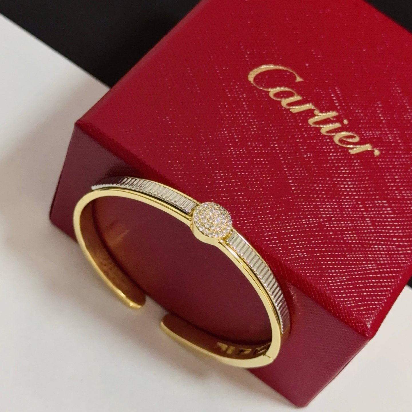 卡地亞 Cartier 鑲鑽豹頭手鐲|高端定制 V金材質|經典男女款