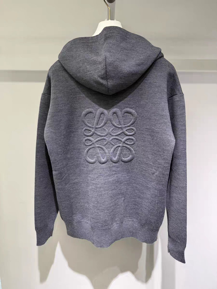 Loewe Anagram 高仿 拉链连帽衫 男女款 宽松版型 兔绒混纺 立体刺绣 时尚潮流