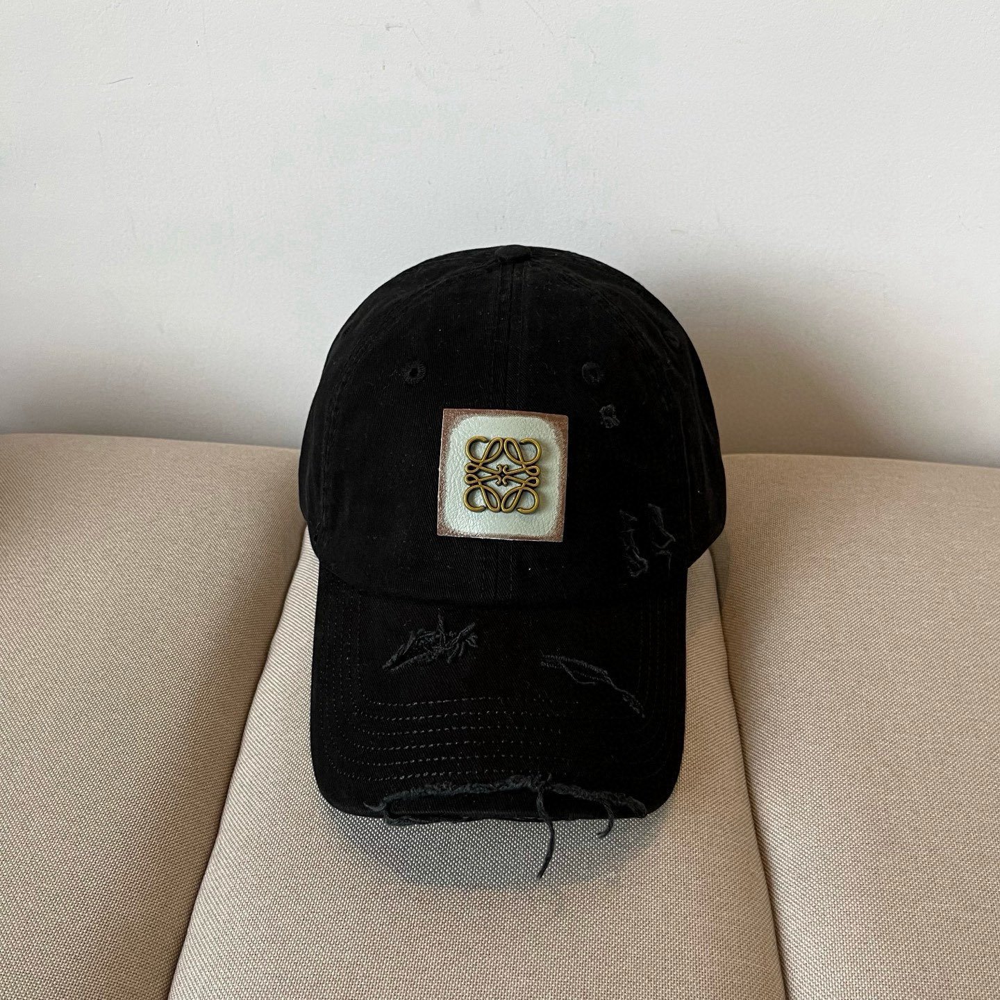 LOEWE 罗意威 2025新款棒球帽/鸭舌帽 黑色 原版原标设计 简约大气