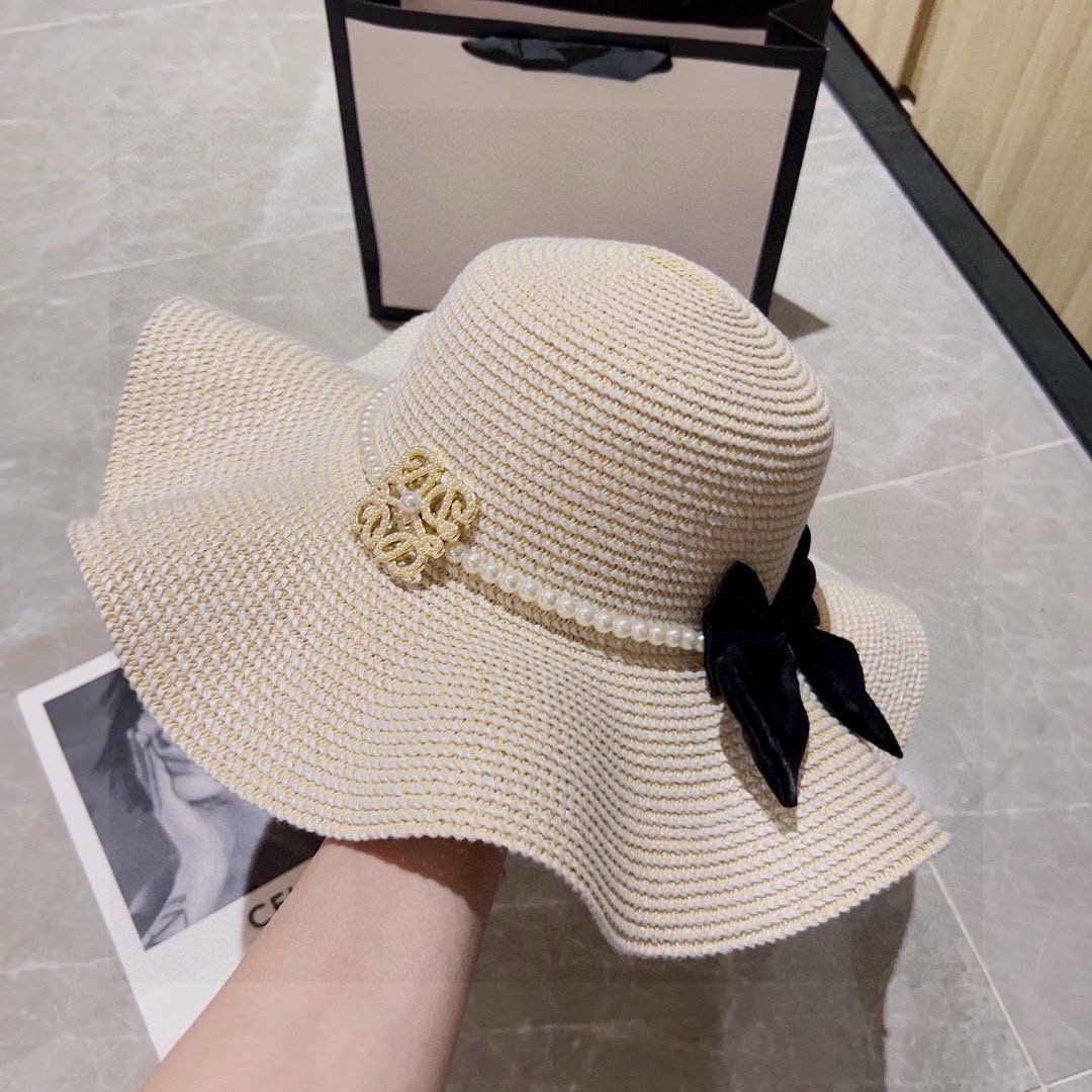 LOEWE 罗意威 2025新款 荷叶边珍珠大沿礼帽盆帽 女士草帽 配防尘袋 可调节绳