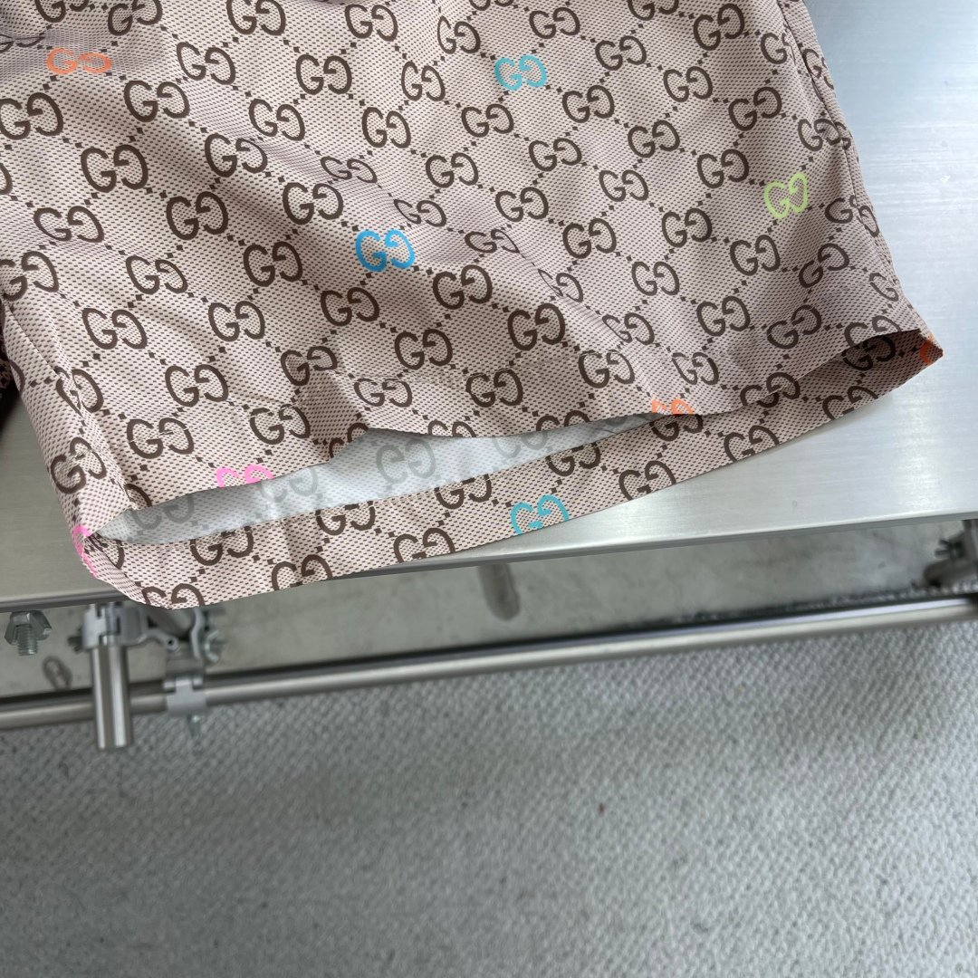 Gucci高仿25SS米色深棕GG提花科技府绸游泳短裤 夏日必备舒适