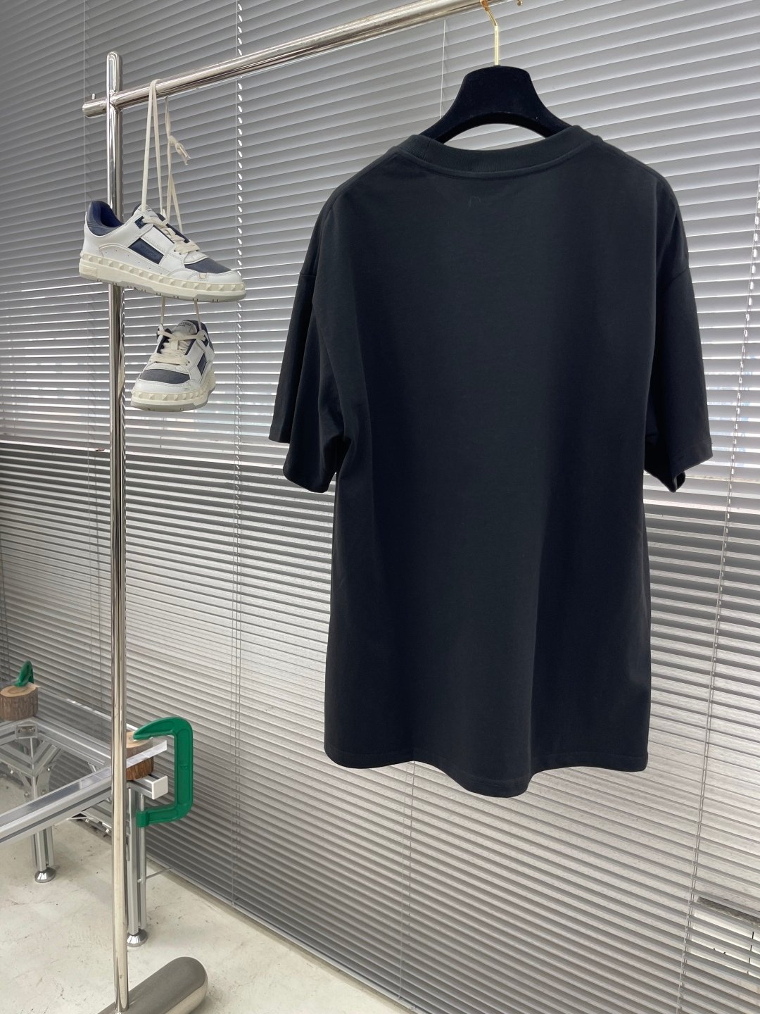 Gucci精品仿製黑色2025SS春夏繡花短TEE GG刺繡 舒適透氣時尚