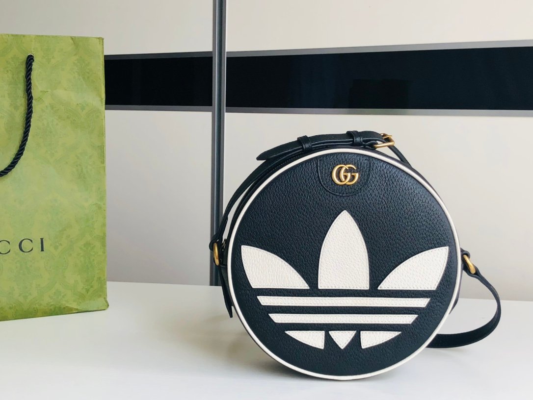 adidas x Gucci 702626 黑色Ophidia聯名肩背包 Trefoil貼飾 復古現代兼具