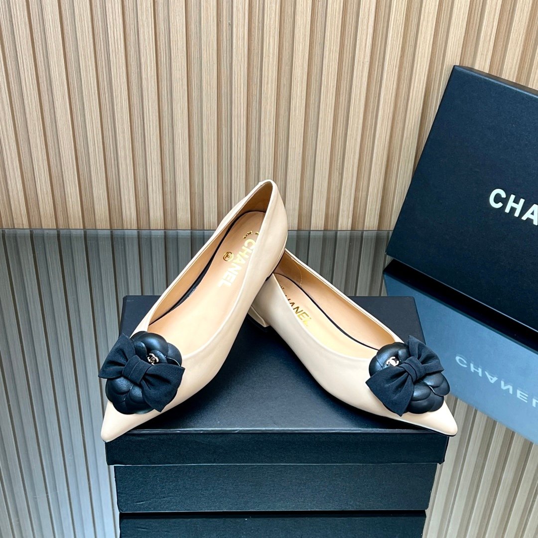 Chanel香奈兒高仿25SS山茶花單鞋 瑪麗珍方頭 平底舒適百搭