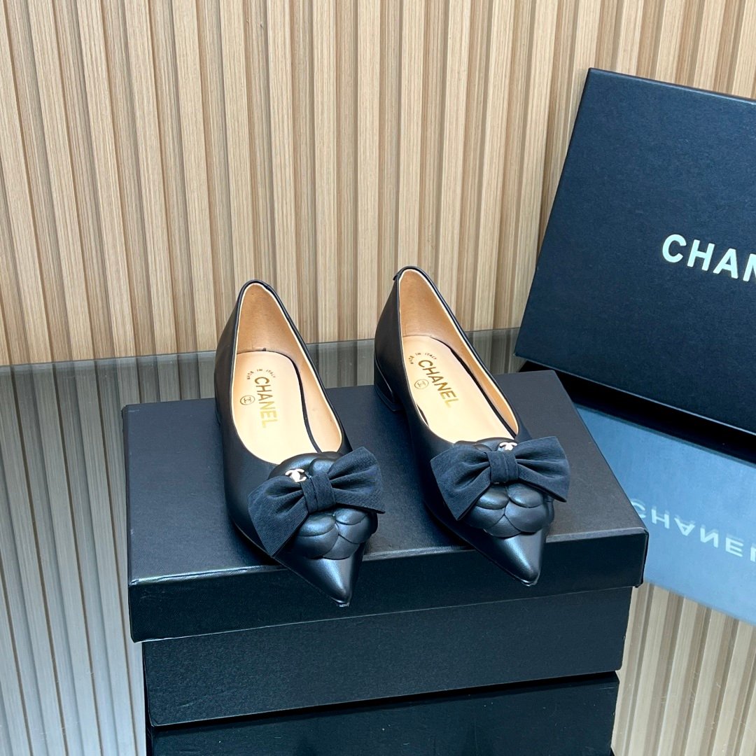 Chanel香奈兒高仿黑色25SS山茶花單鞋 瑪麗珍方頭 平底舒適百搭