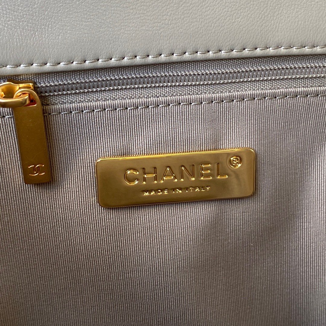 Chanel頂級原單版本秋冬19Bag銀鏈枕頭包時尚經典百搭