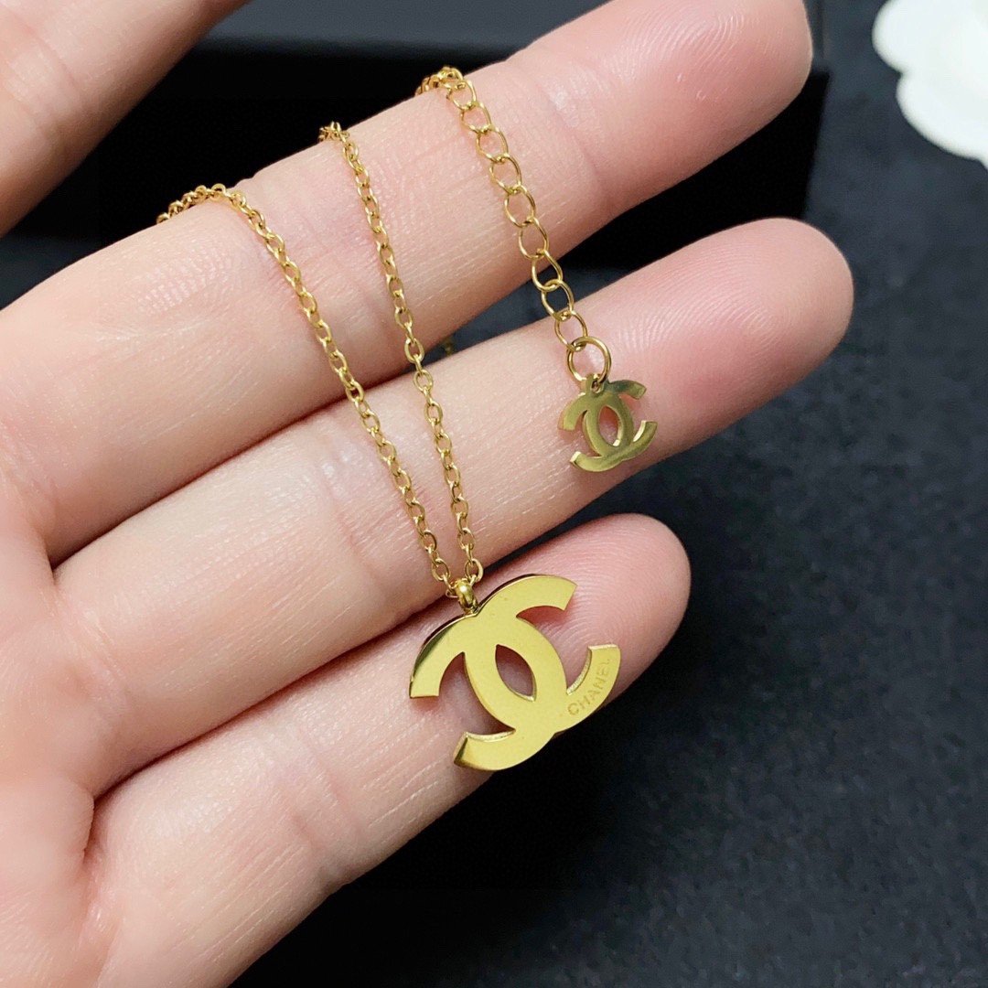 Chanel高仿雙C字母黃金色細項鍊時尚精緻法式高雅奢華設計