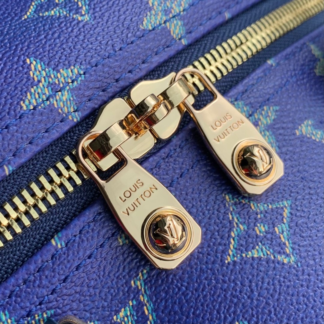 LV復刻版Keepall Bandoulière 50旅行袋Monogram涂层帆布橄榄球條紋