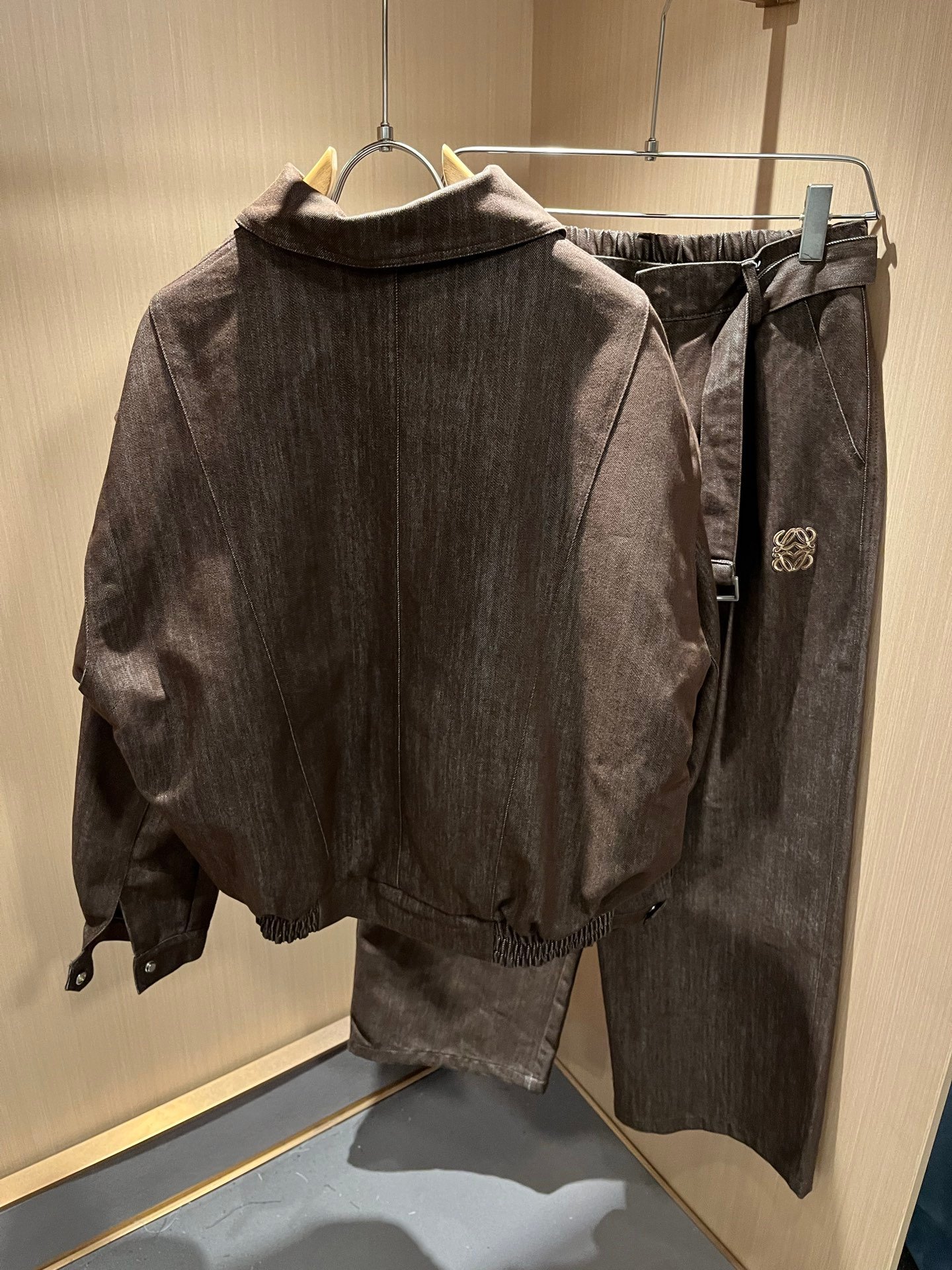 Loewe 頂級原單 秋冬男女同款牛仔套裝 義大利工藝設計 時尚潮流必備