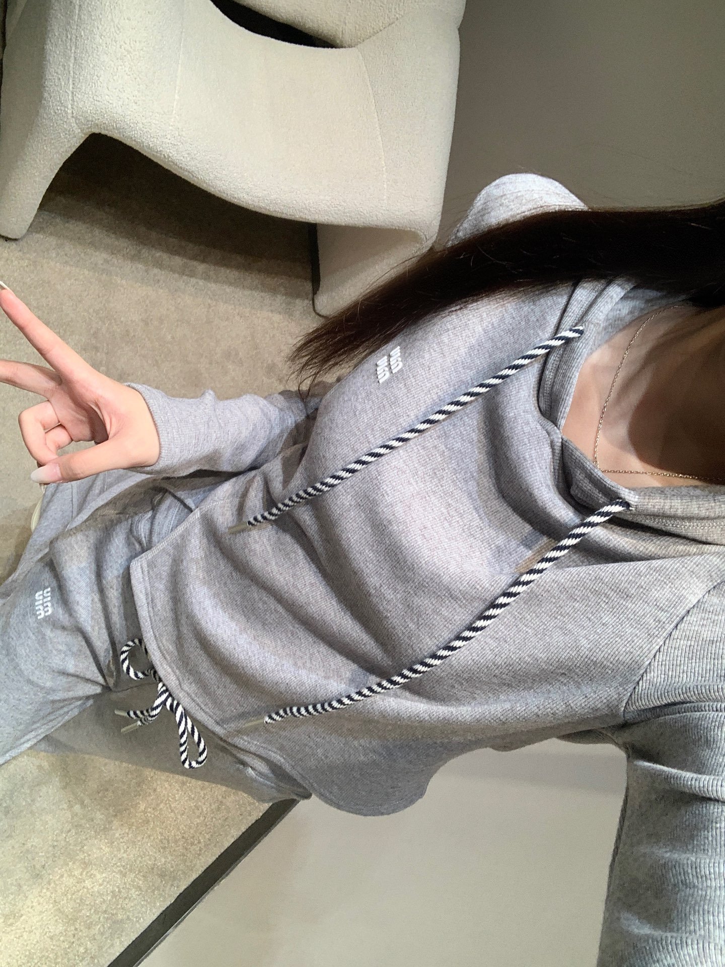 Miu Miu 高仿抽繩連帽衛衣+闊腿褲套裝 早秋新款 輕奢運動風 義式時尚