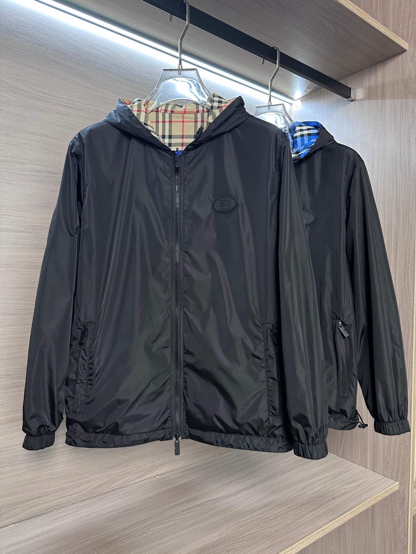 BURBERRY一比一雙面連帽輕盈外套格紋尼龍拼色休閒版型