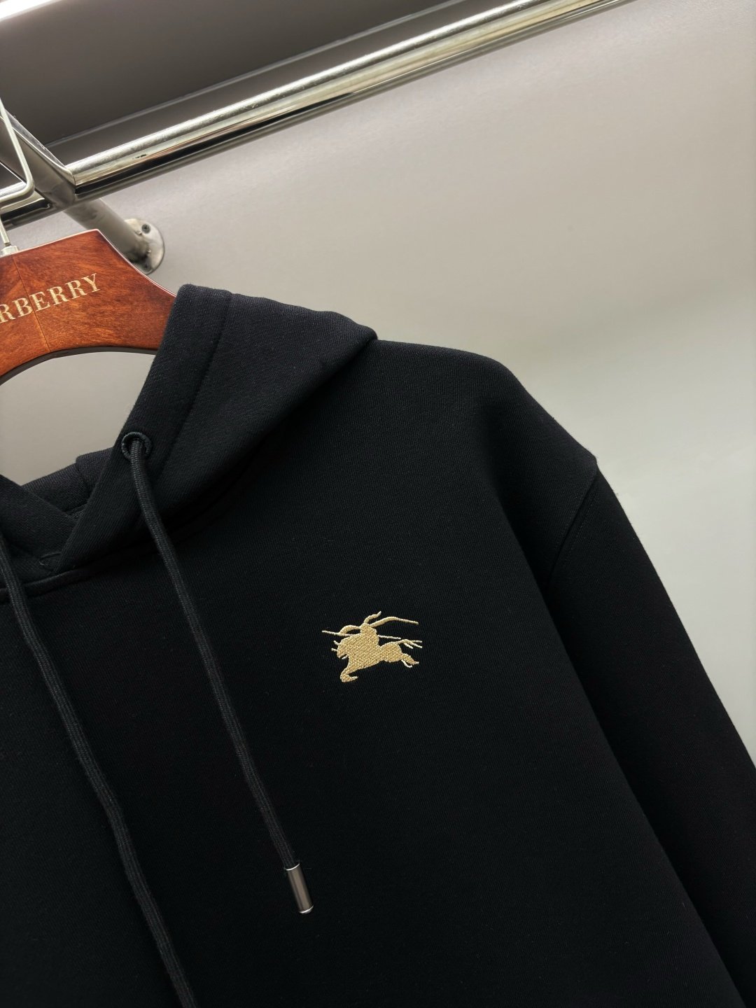 BURBERRY一比一馬術騎士刺繡棉質運動連帽衛衣男女同款