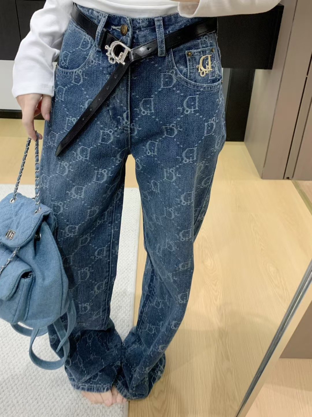 Dior高仿秋款藍色提花牛仔直筒褲附腰帶口袋刺繡精緻設計
