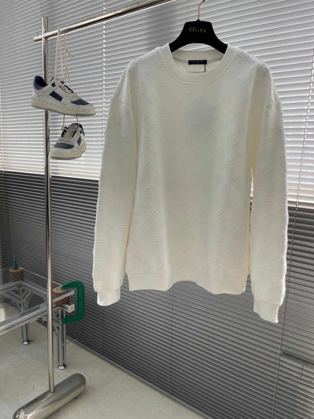 LV頂級原單白色長袖衛衣新款提花字母刺繡男女同款休閒棉質
