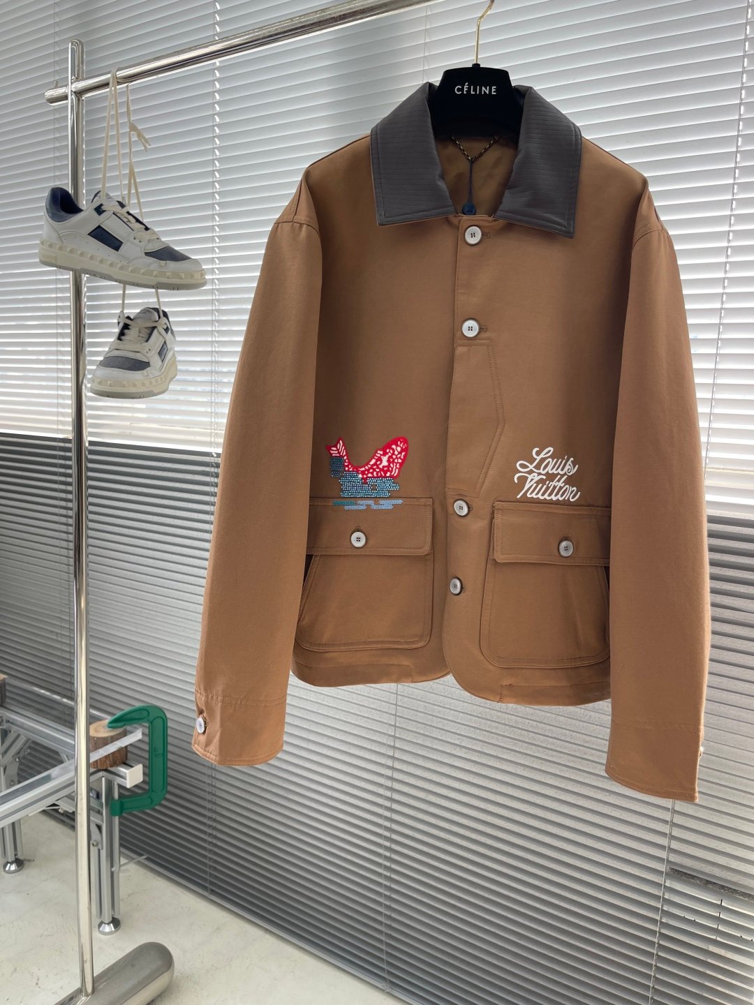 LV工裝夾克 一比一25FW新款 Pharrell x Nigo 聯名｜棉質帆布 刺繡細節 高質感推薦