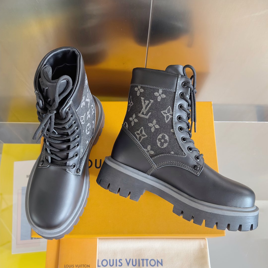 LV 一比一 Ranger 情侶款老花馬丁靴 厚底短靴 經典Monogram及踝靴 路易威登休閒靴