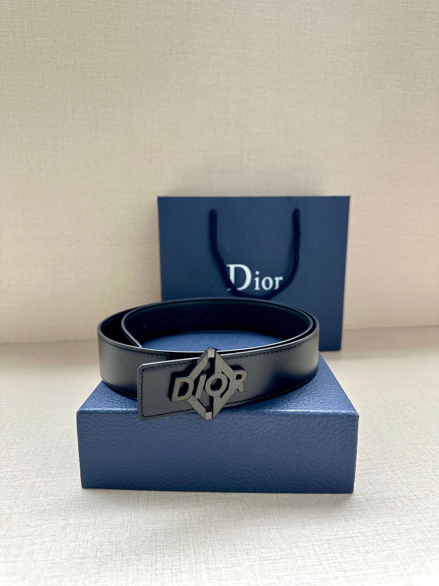 Dior 一比一 3.5cm雙面腰帶 粒面牛皮 可換扣設計 男士精品皮帶