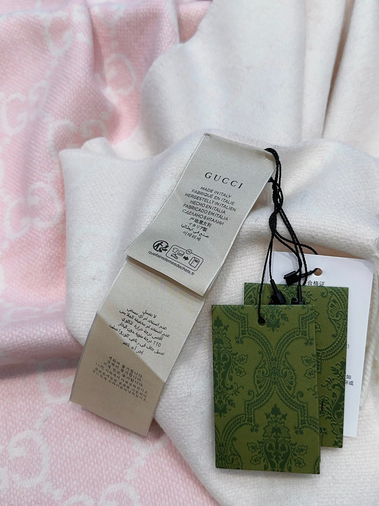 Gucci高仿雙面羊絨圍巾秋冬新品漸變GG標經典奢華保暖款