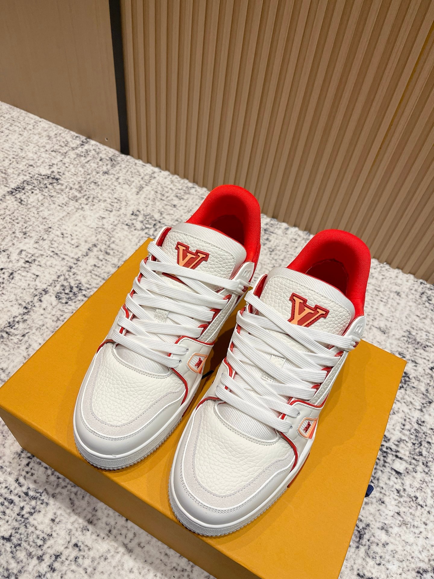 LV 高仿 Trainer 全新升級版 運動滑板鞋 情侶款男女復古休閒鞋