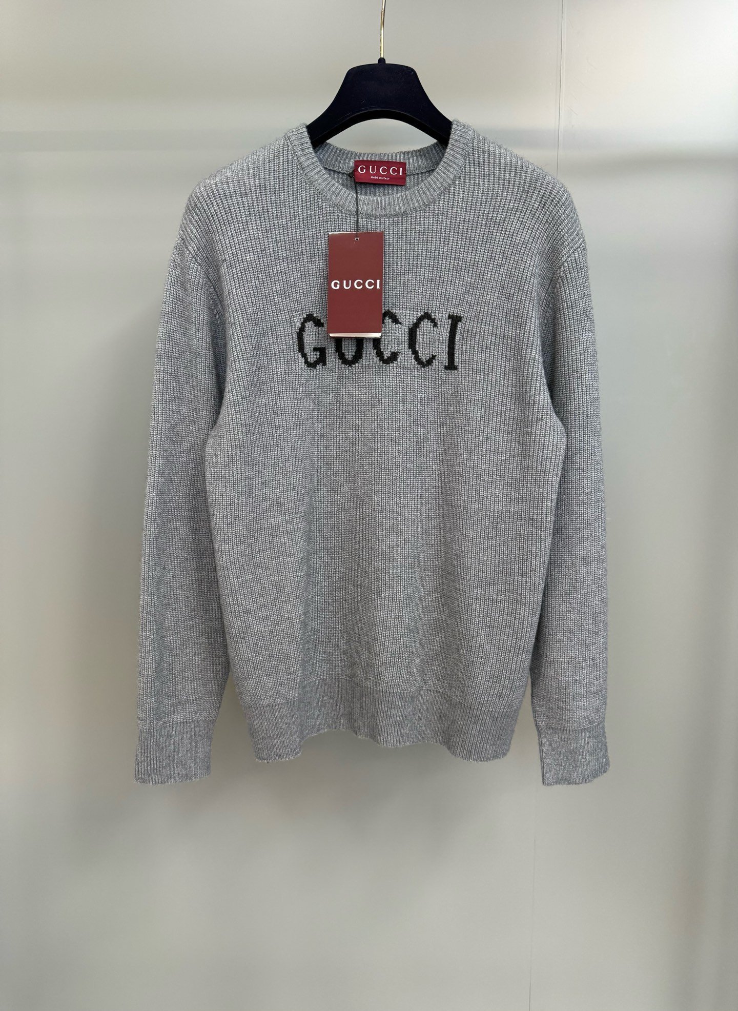 Gucci毛衣高仿2025秋冬新品 灰色嵌花針織 圓領長袖 高端質感保暖推薦