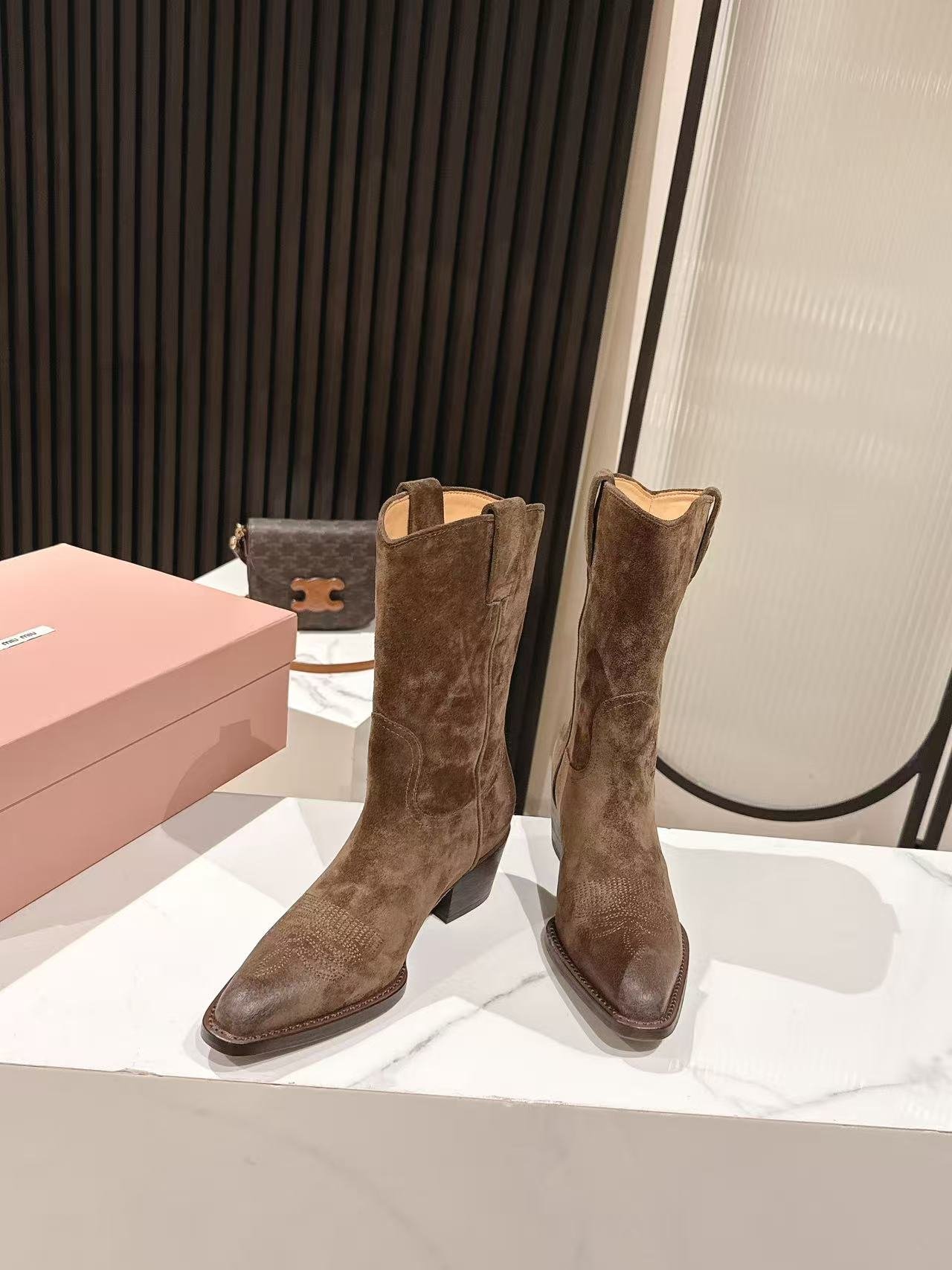 MiuMiu高仿秋冬西部牛仔靴寬筒朋克潮流舒適新品