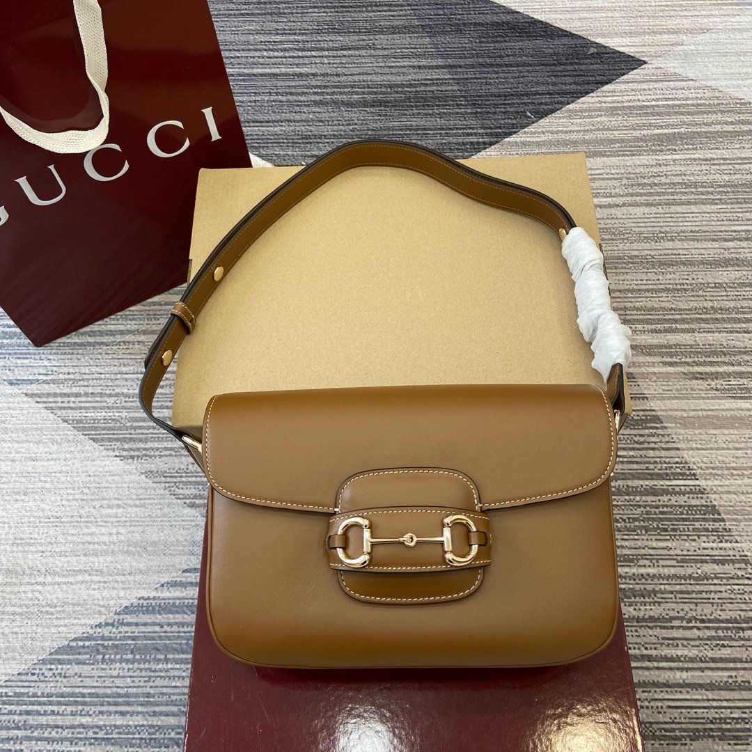 Gucci高仿1955馬銜扣肩背包焦糖棕皮革設計優雅大容量815178
