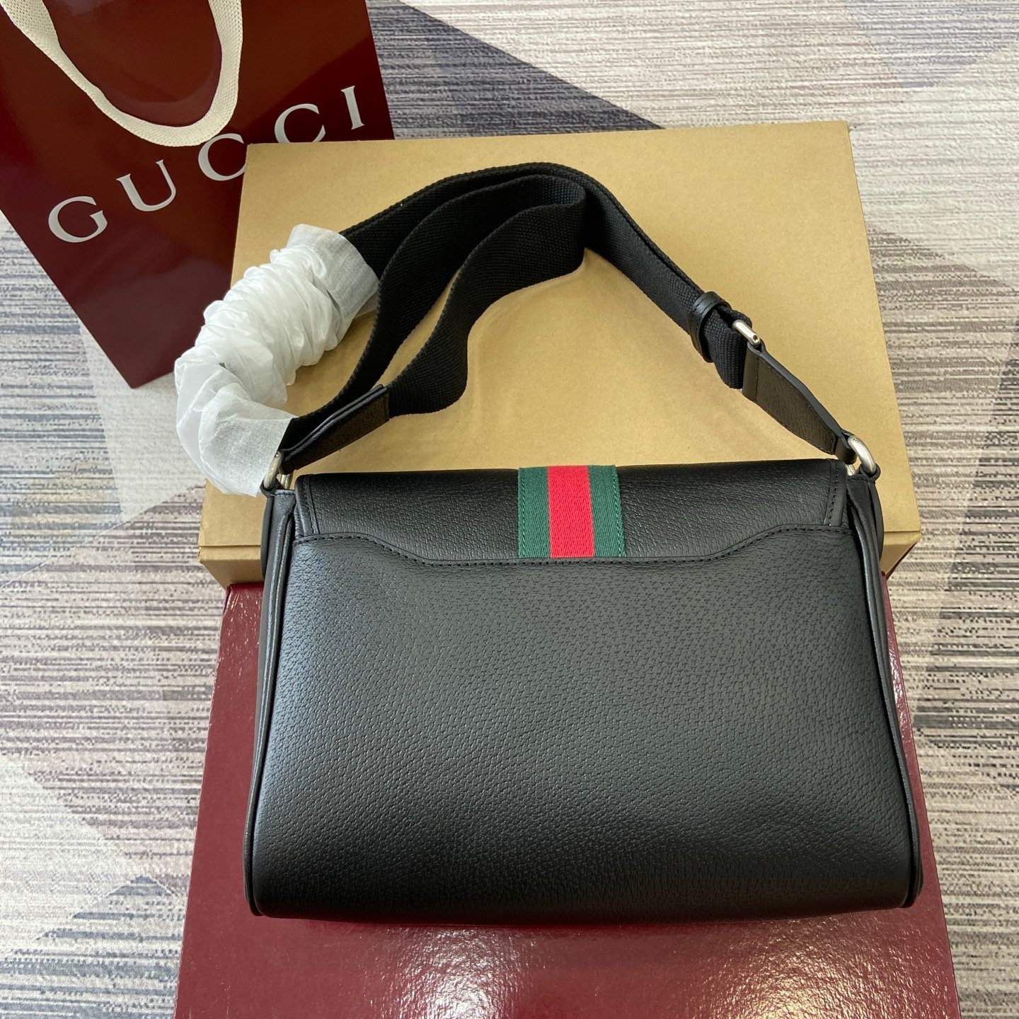 Gucci 一比一 Ophidia郵差包 黑色牛皮 男士精品斜挎包838491
