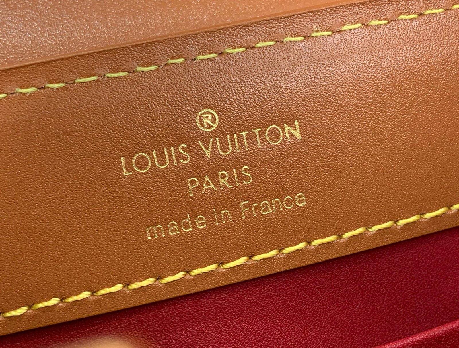LV 高仿 Capucines Mini 手袋 M25874 棕色貓咪 牛皮 翻蓋可拆肩帶百搭女包