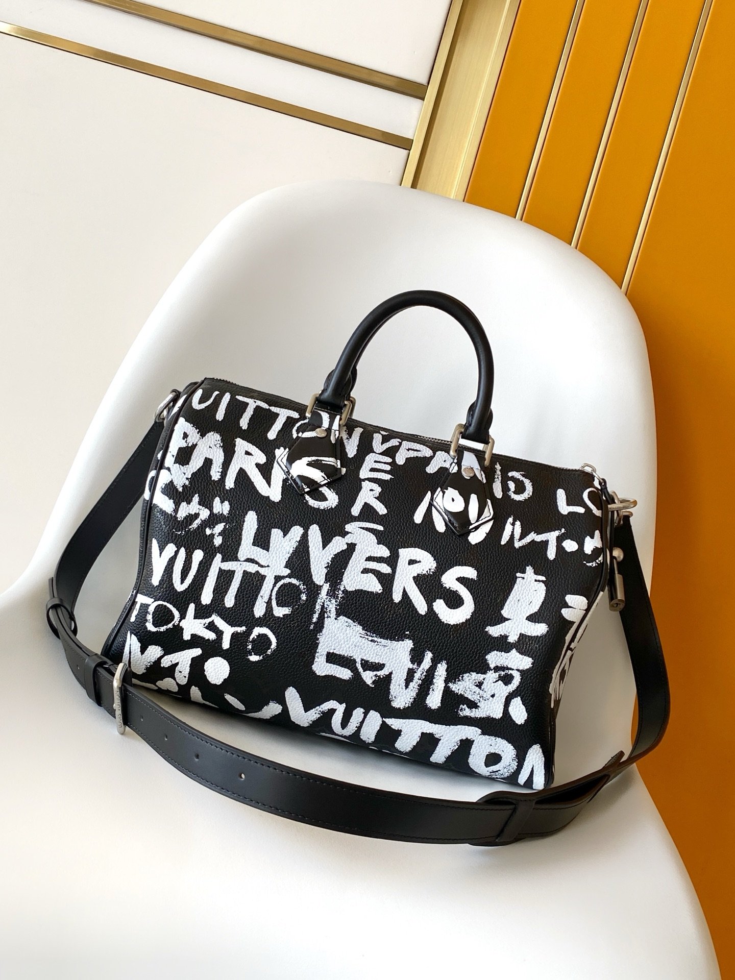 LV 頂級原單 Speedy P9 Bandoulière 30 手袋 M26175 牛皮 Monogram 巴黎東京藝術設計