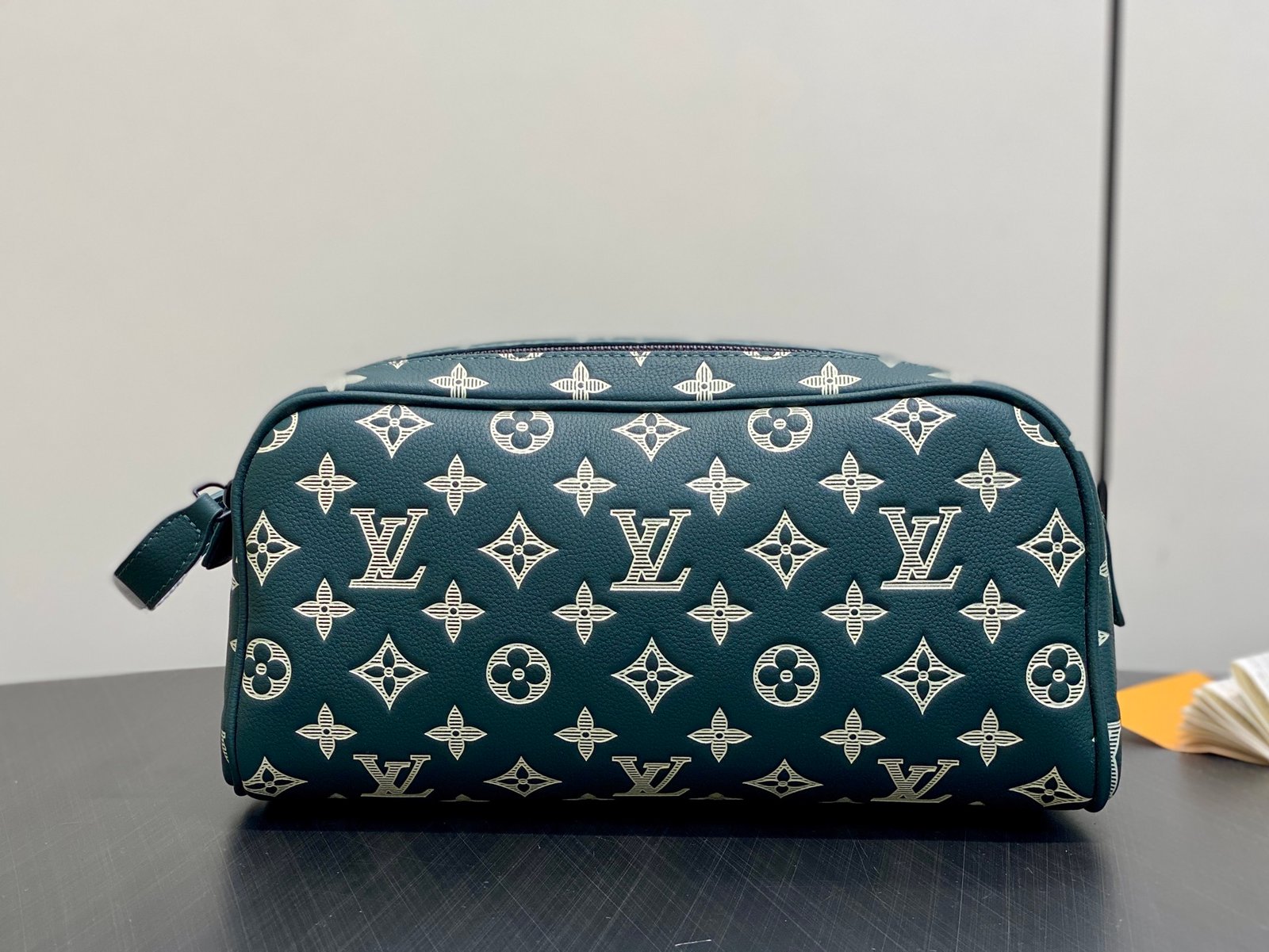 LV A貨包包 墨綠Monogram斜挎包 男士精品高質感百搭設計M27180