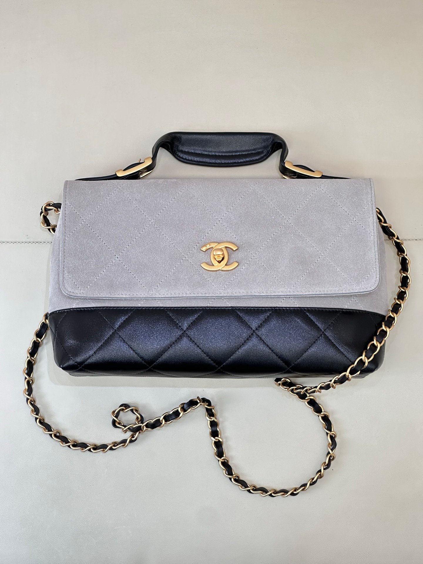 香奈兒 Chanel 精品仿製鏈條手提包 灰黑拼接菱格金扣設計 高雅時尚