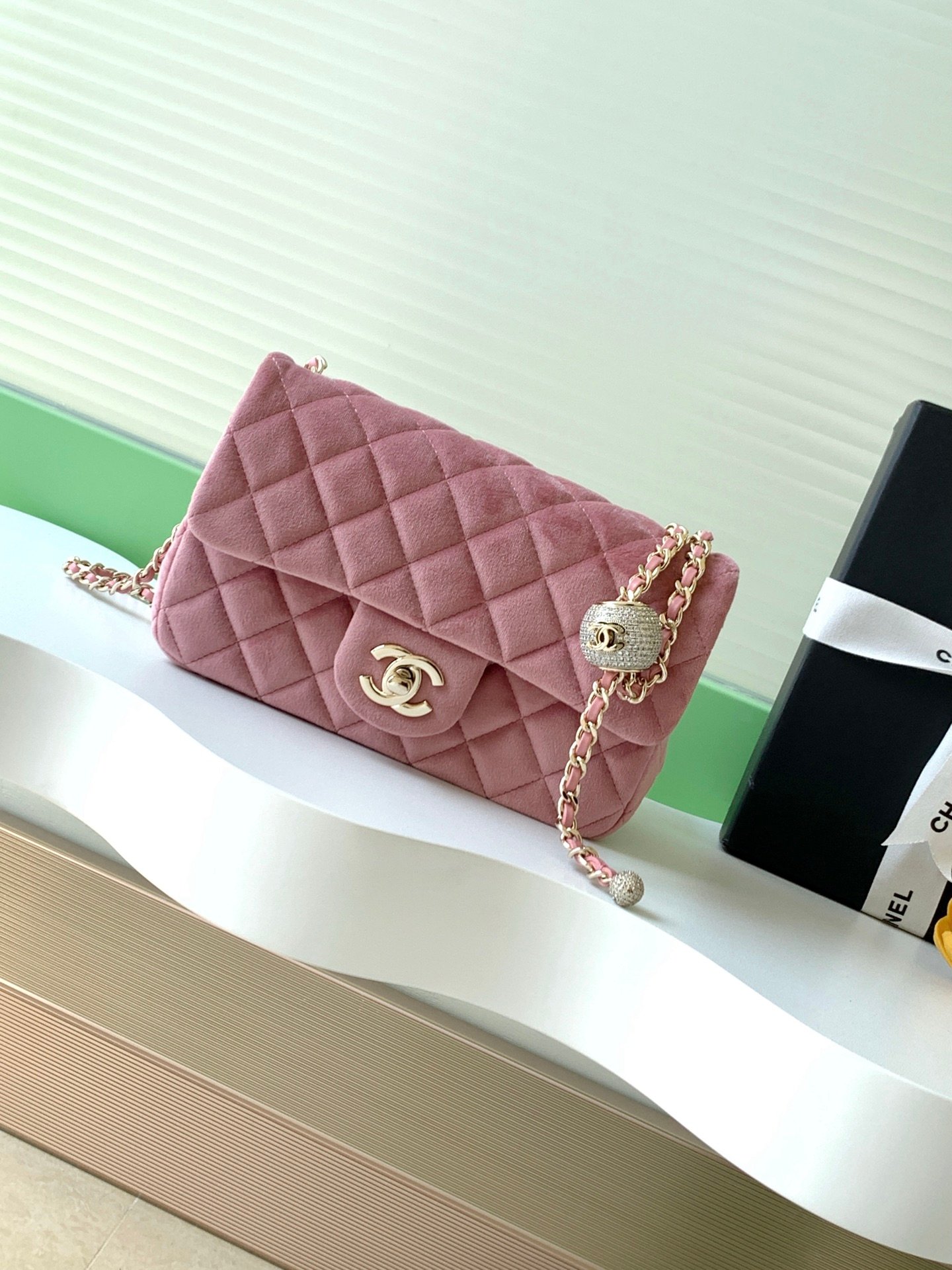 香奈兒 Chanel 高仿粉色絨面鏈條包 菱格經典設計 小香風氣質百搭AS1787
